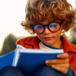 Książki dla 13 latka zamiast smartfona — co wybrać na początek?